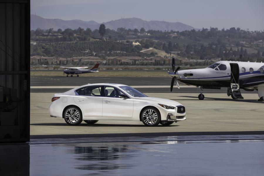  Infiniti Q50 3.0t Edition 30 2019 года  (фото 7 из 8)